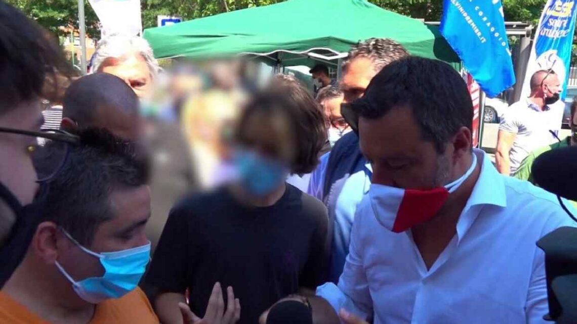 Chi è Leon Pappalardo, il figlio di Selvaggia Lucarelli, protagonista di un battibecco con Salvini?